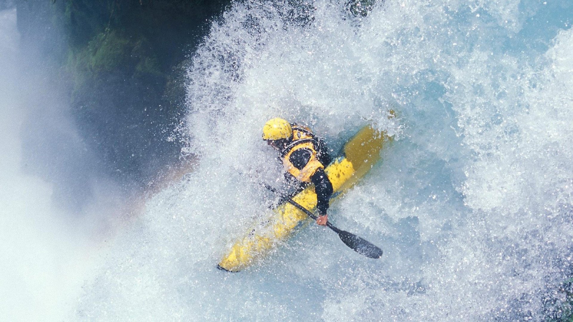 电竞直播平台创新互动模式，粉丝参与度创历史新高，电竞直播室